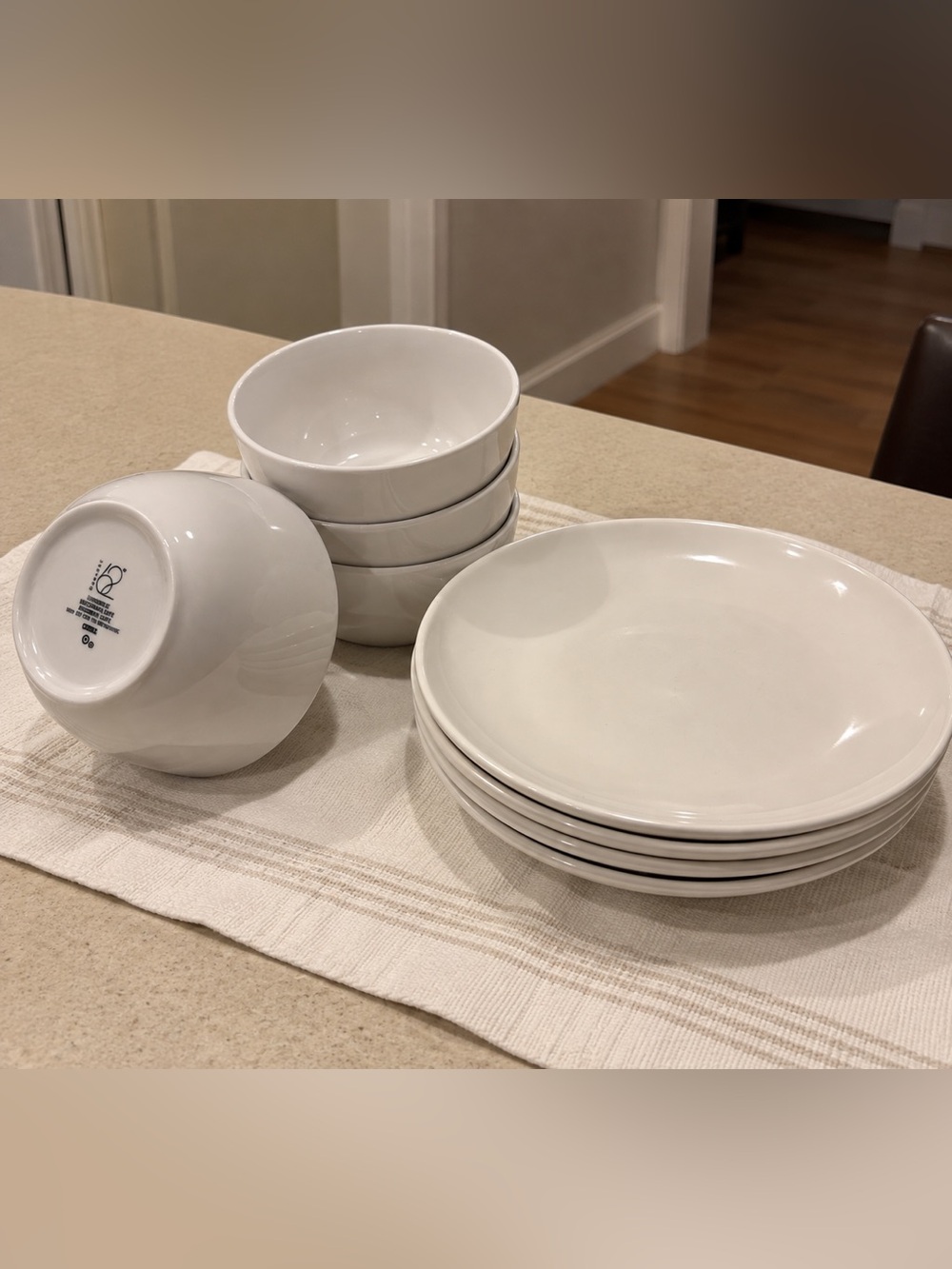 Project 62 White Stoneware Dinnerware Set – 4 Plates & 4 Bowls